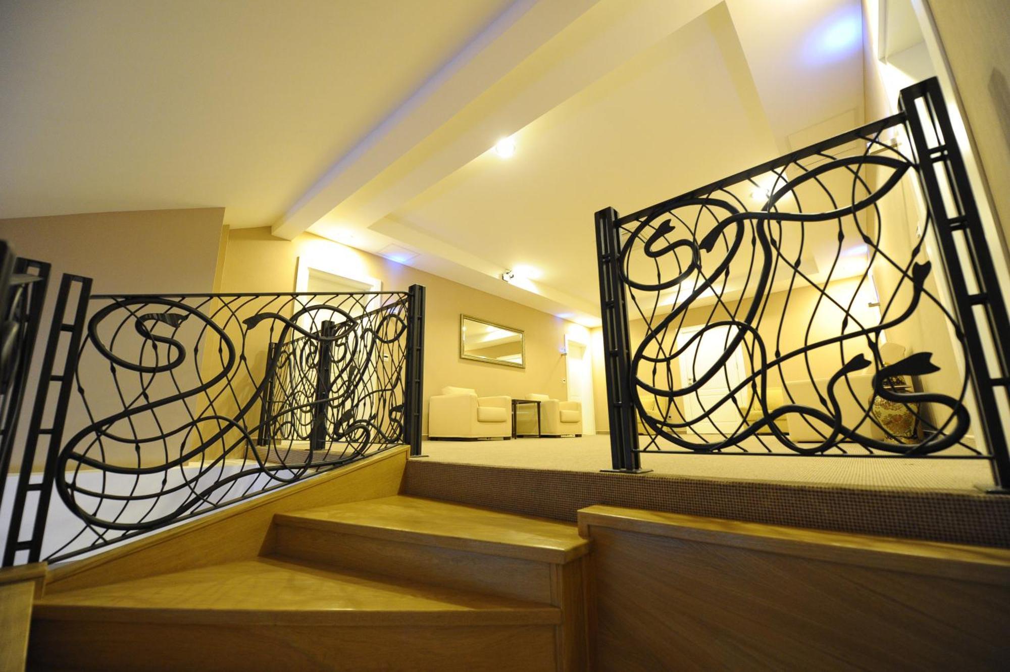 Hotel 1000 Ruza Belgrad Exterior foto